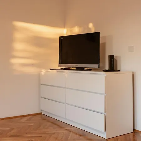 Heart And View Of Old Town Apartment